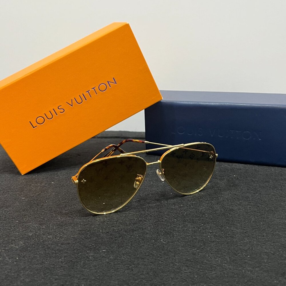 Louis Vuitton Women's Authentic Sunglasses
